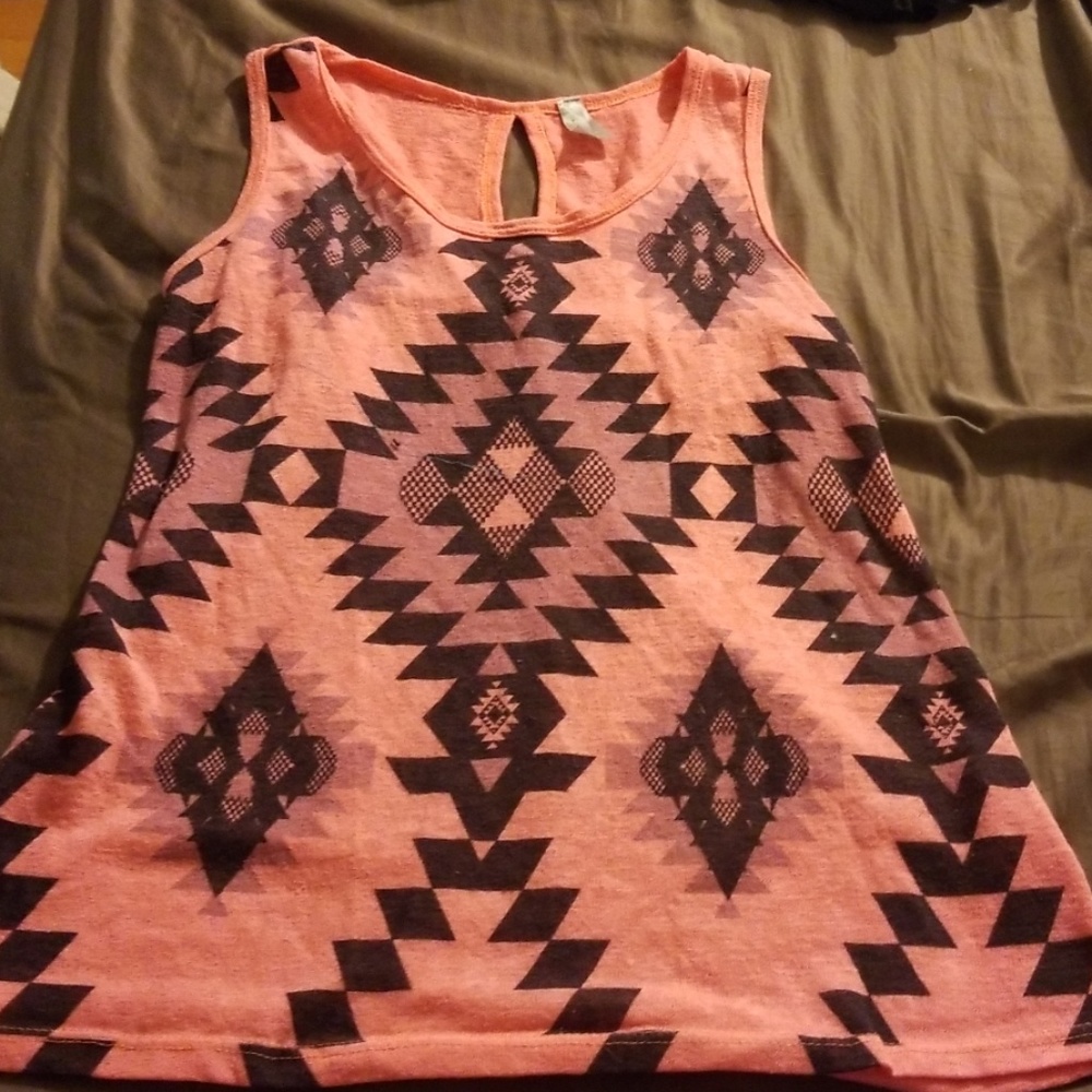 🌸Tribal print tank